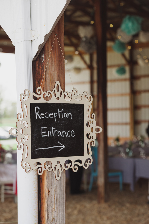 chic-dairy-farm-wedding-in-pink-and-gray