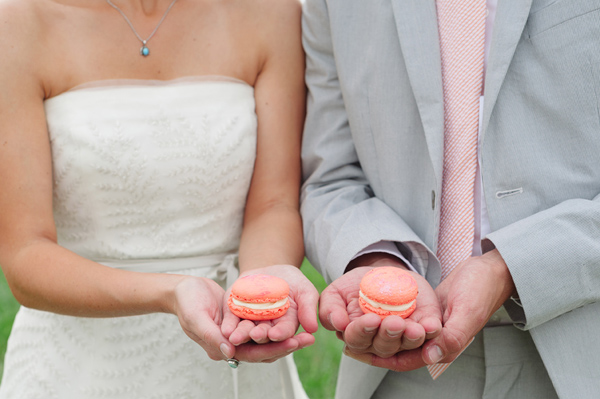 chic-dairy-farm-wedding-in-pink-and-gray