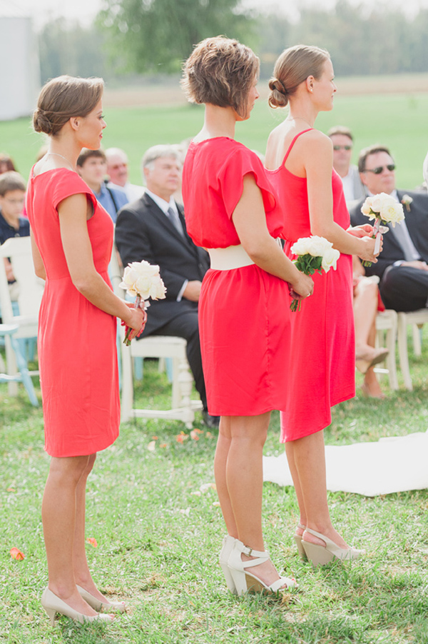 chic-dairy-farm-wedding-in-pink-and-gray