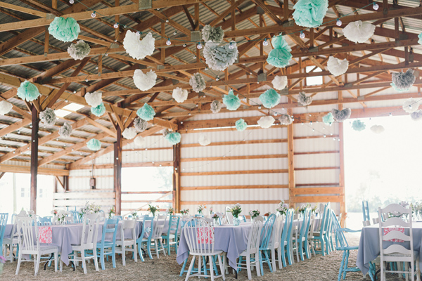 chic-dairy-farm-wedding-in-pink-and-gray