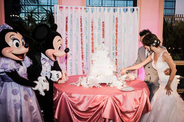 fairytale-disneyland-wedding