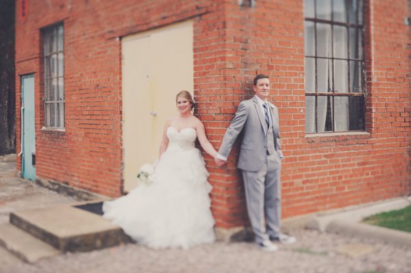 romantic-wedding-at-hickory-street-annex