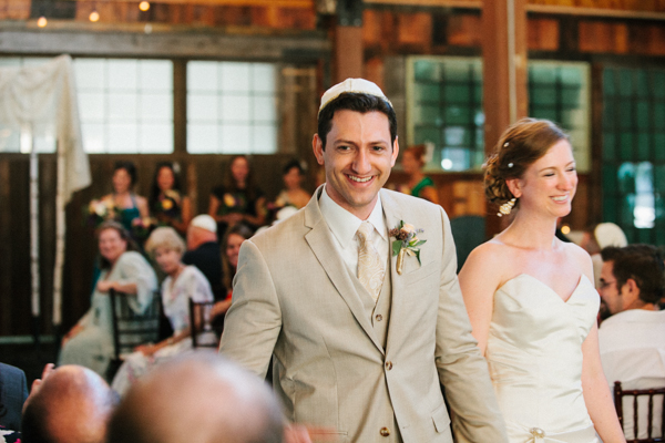 rustic-chic-seattle-wedding