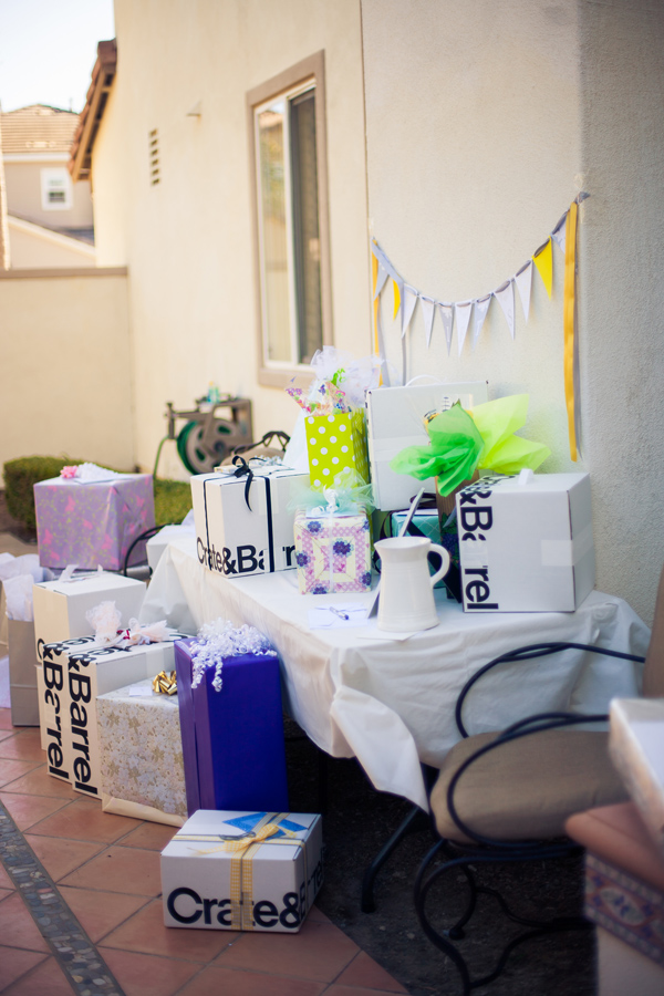 vintage-yellow-and-gray-bridal-shower