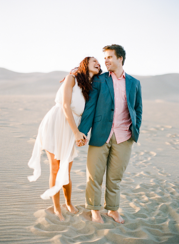 romantic-desert-engagement-session