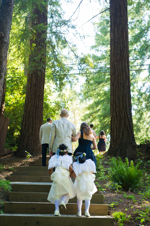 rustic-blue-and-white-wedding