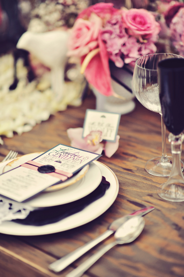 vintage-pink-and-black-wedding