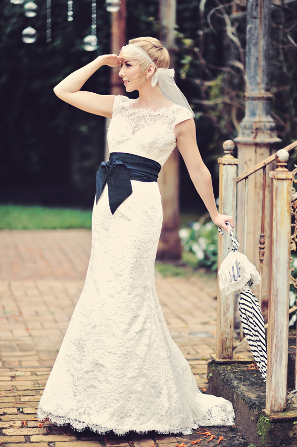 vintage-pink-and-black-wedding