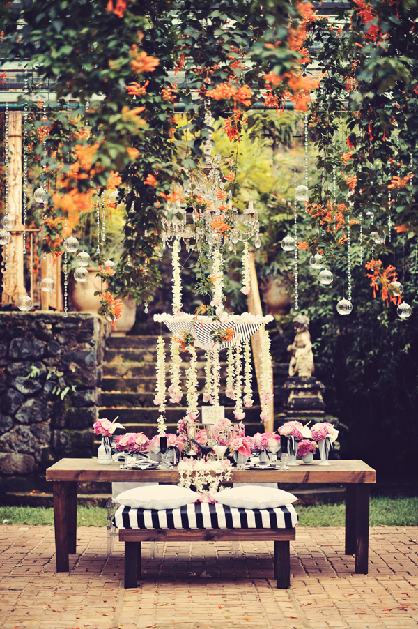 vintage-pink-and-black-wedding