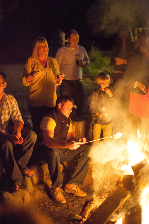 welcome-wedding-bbq-at-dawn-ranch-lodge