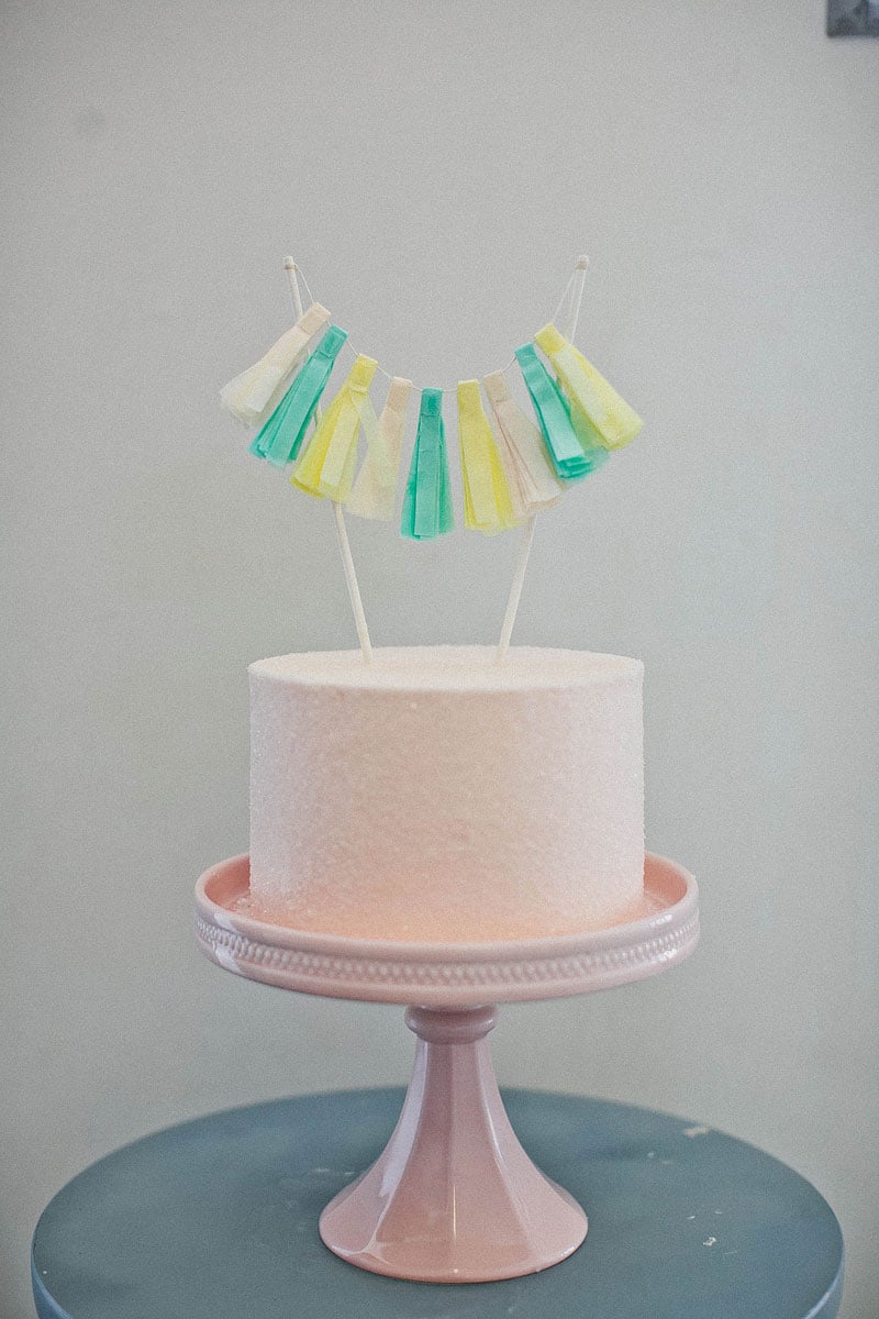 cake-stands-and-cake-toppers-from-your