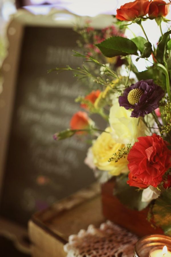 colorful-rustic-wedding-at-cedarwood