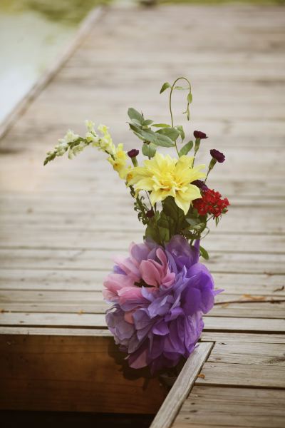 colorful-rustic-wedding-at-cedarwood