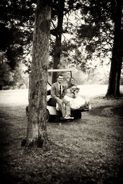 colorful-rustic-wedding-at-cedarwood