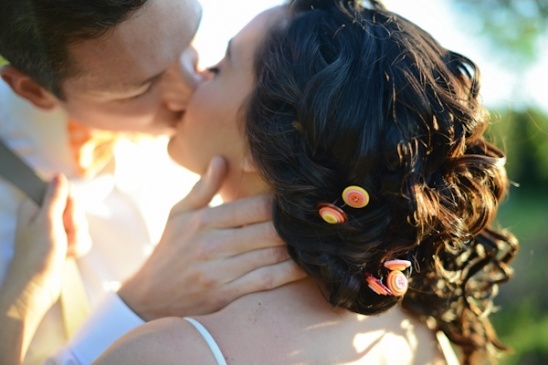 button wedding hair accessory ideas