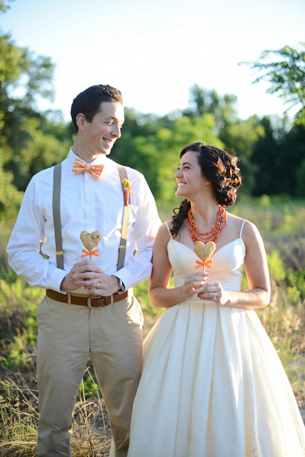 cute-as-a-button-wedding-inspiration