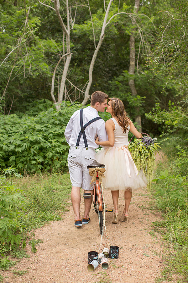 old-fashion-engagement-session-with-a