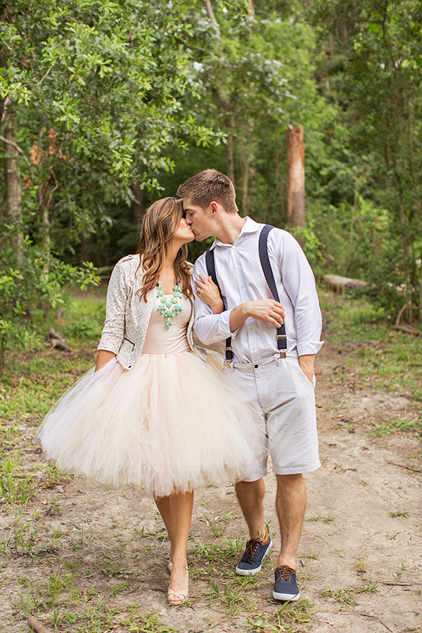 old-fashion-engagement-session-with-a