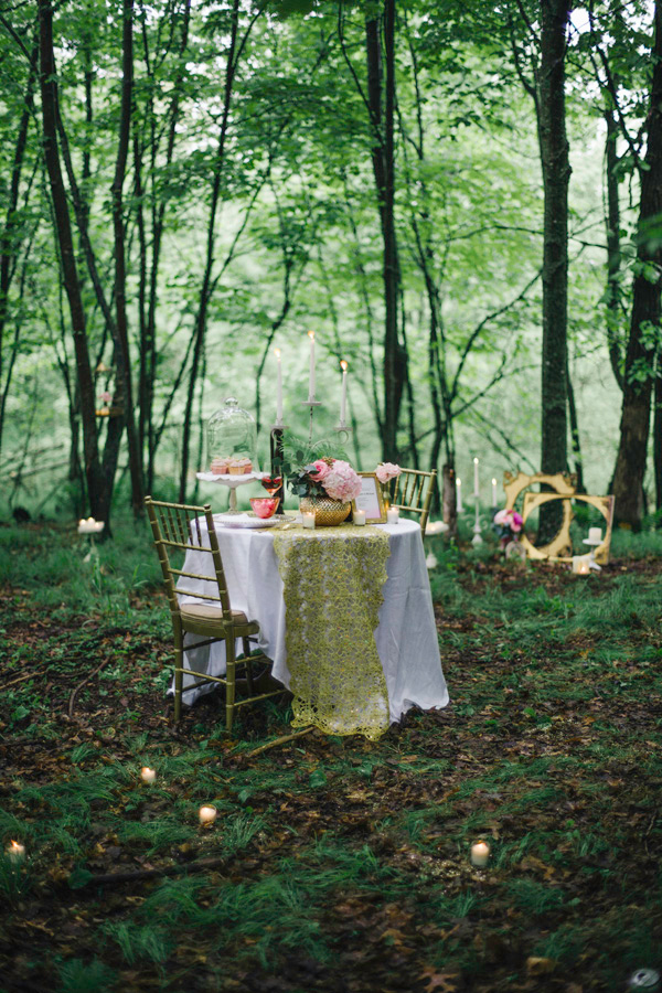 romantic-forest-wedding-inspiration