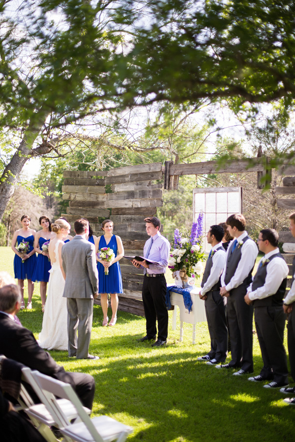 rustic-wedding-at-cedar-bend