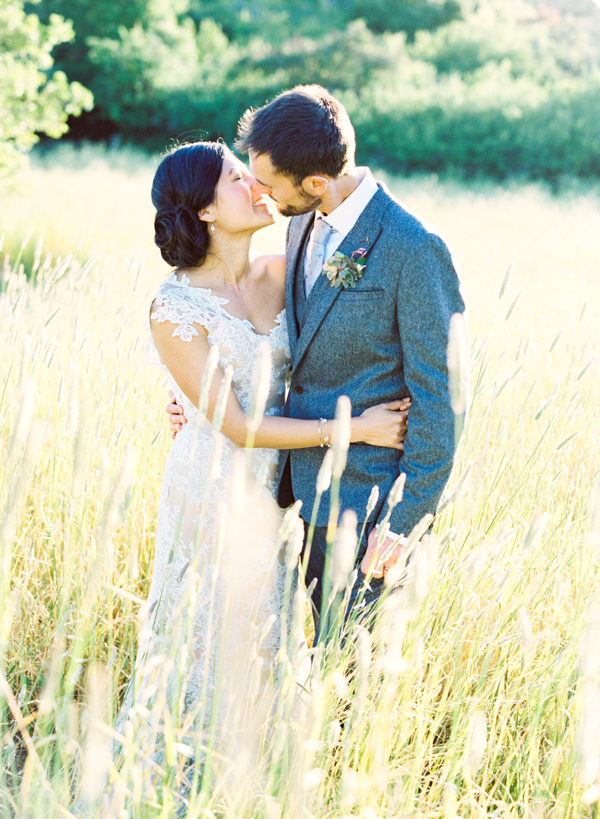 soft-pink-and-blue-wedding-at-the