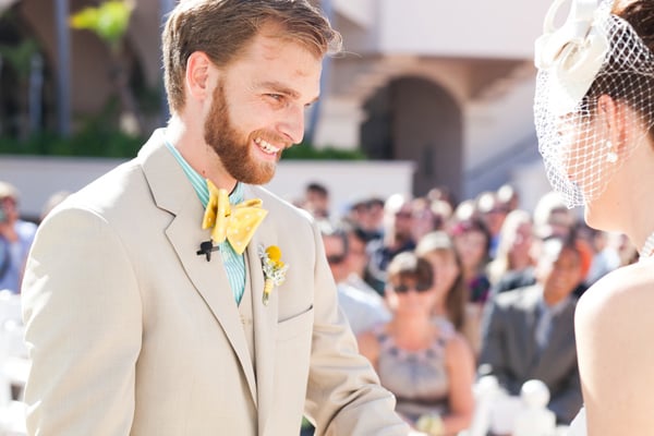 whimsical-yellow-and-mint-wedding