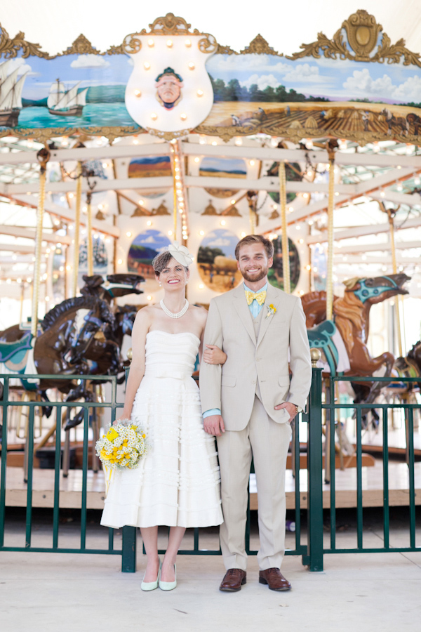 whimsical-yellow-and-mint-wedding