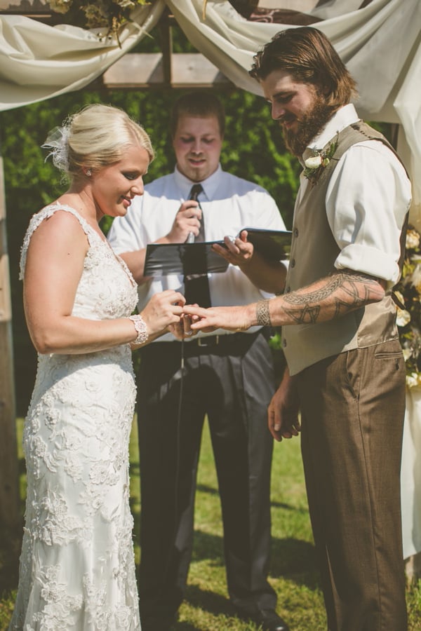 brown-and-white-wisconsin-wedding