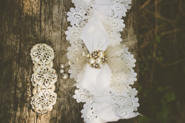 brown-and-white-wisconsin-wedding