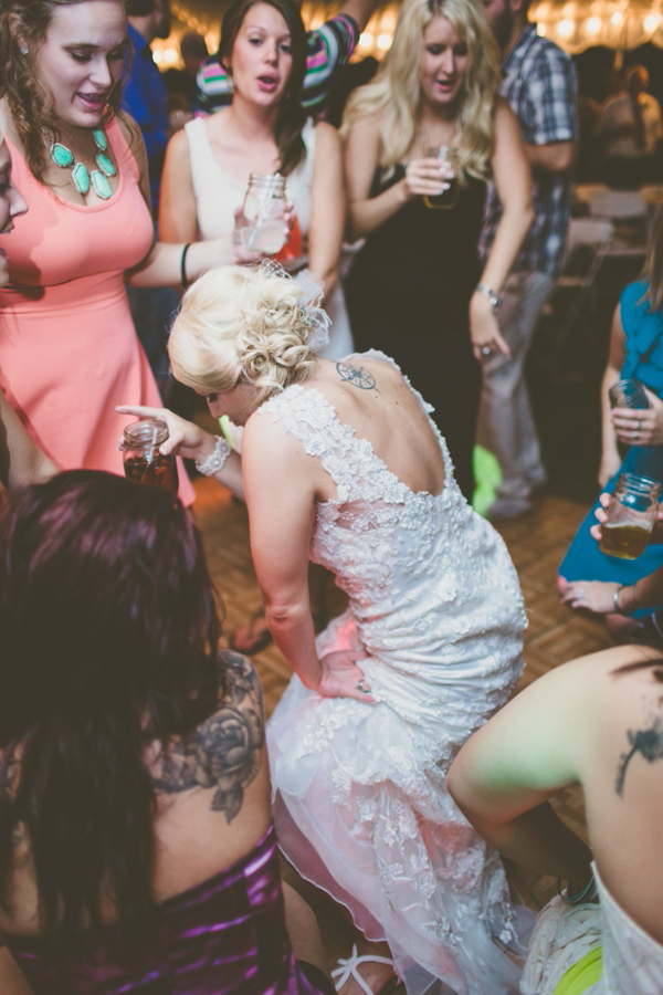 brown-and-white-wisconsin-wedding