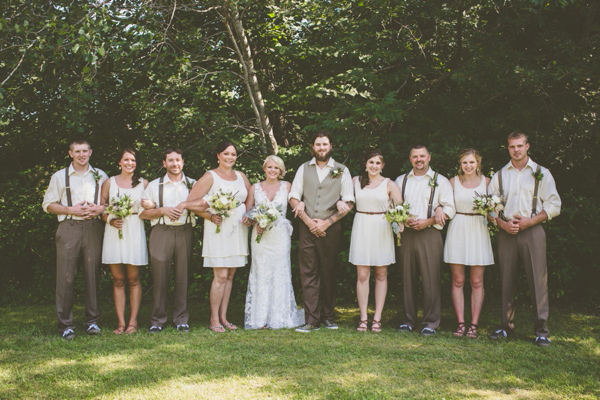 brown-and-white-wisconsin-wedding