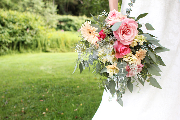 coral-mint-and-gold-wedding-ideas