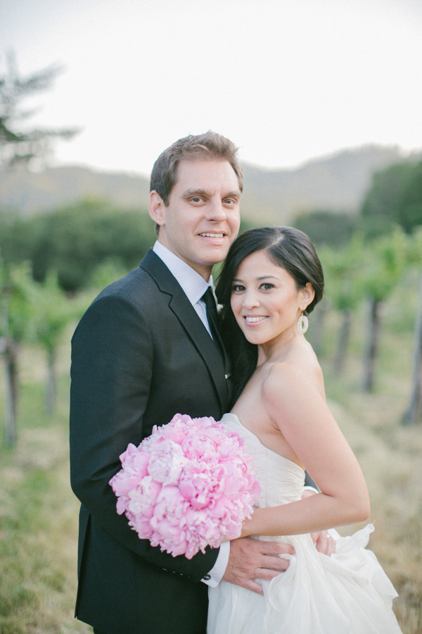 elegant-vineyard-wedding-in-pink-and