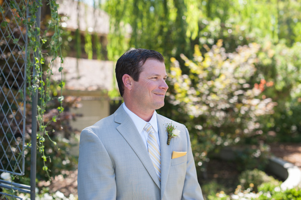 gray-and-yellow-backyard-style-wedding