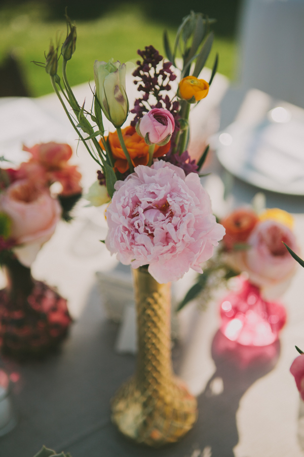 laid-back-colorful-malibu-beach-wedding