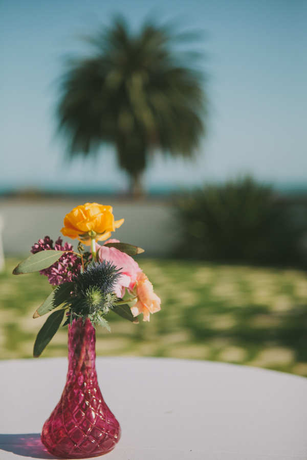 laid-back-colorful-malibu-beach-wedding