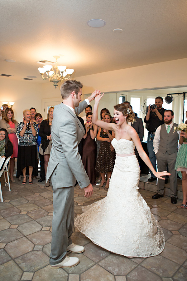 vintage-pink-and-mint-wedding