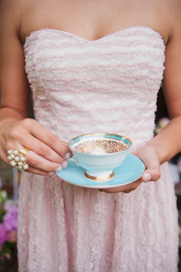 vintage-tea-party-bridal-shower-ideas