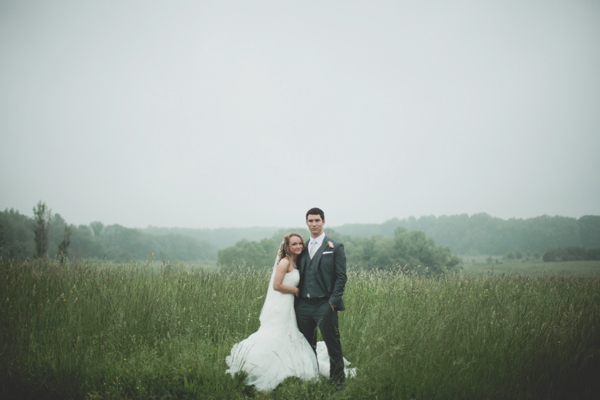 barn-style-tea-party-wedding