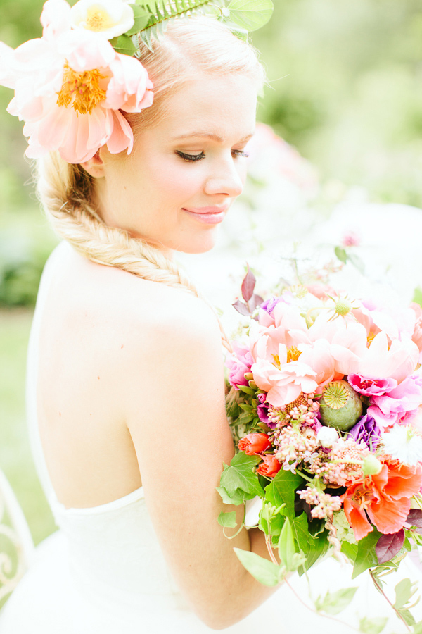 colorful-garden-wedding-ideas