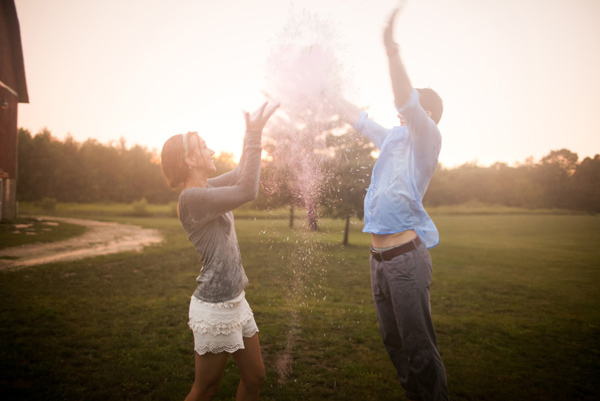 colorful-rainy-day-anniversary-session