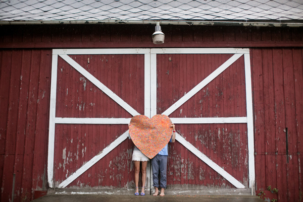 colorful-rainy-day-anniversary-session