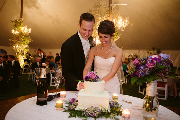 equestrian-wedding-in-purple-and-green