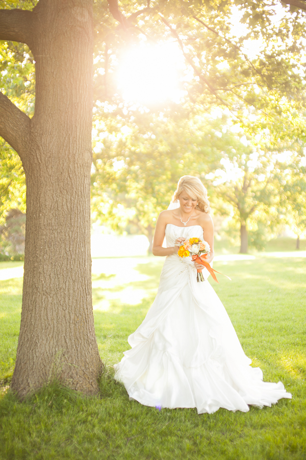 nebraska-navy-and-orange-wedding