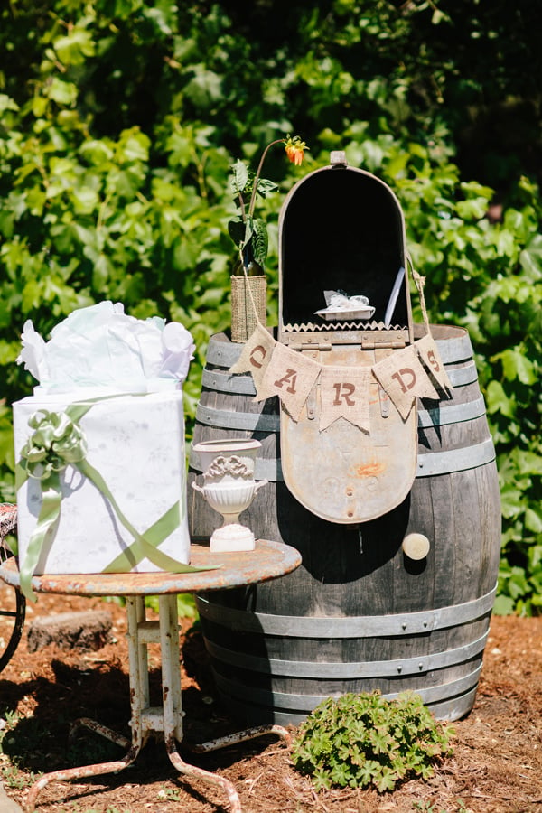 rustic-easy-going-wedding