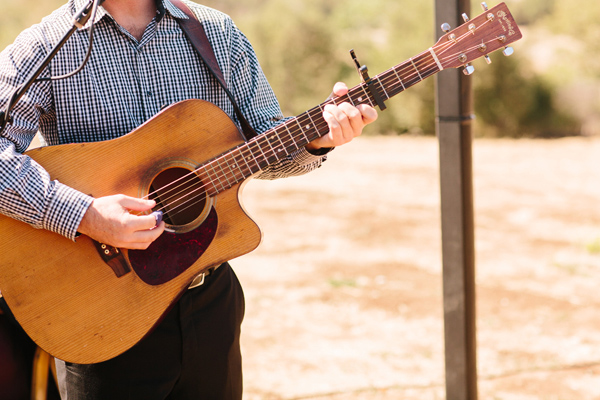 rustic-easy-going-wedding