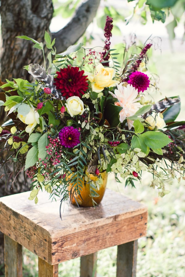 burgundy-and-bronze-fall-wedding-ideas