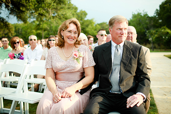 fresh-mint-and-gold-wedding