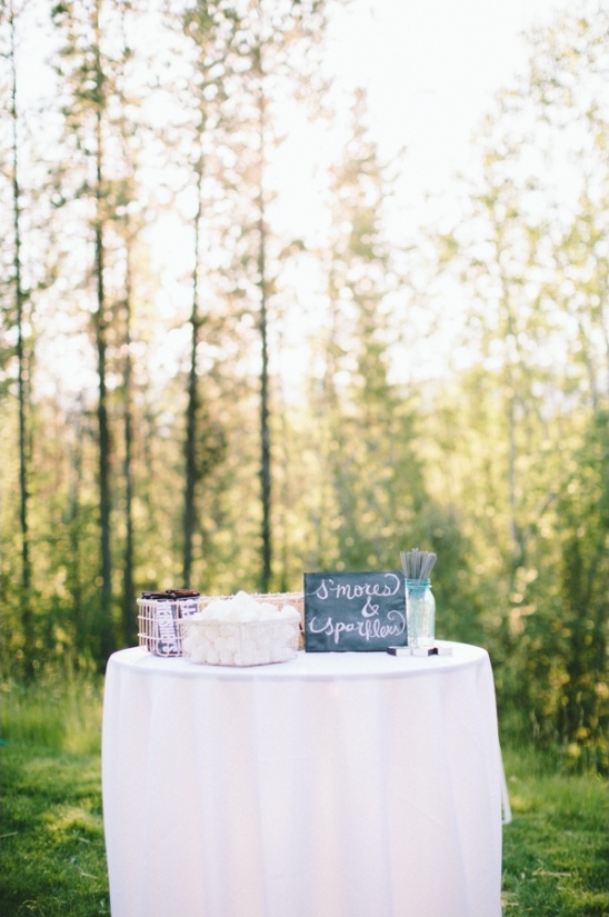 smores table