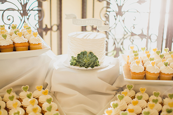 redondo-beach-citrus-inspired-wedding